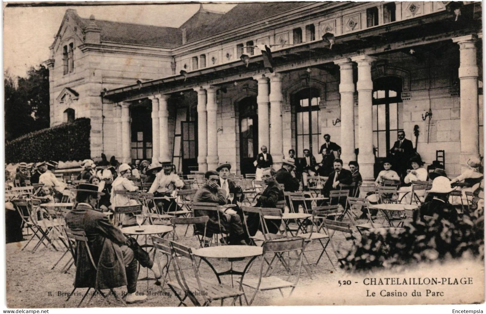 CPA  Carte Postale  France Châtelaillon -Plage  Casino du Parc animée  VM105030ok