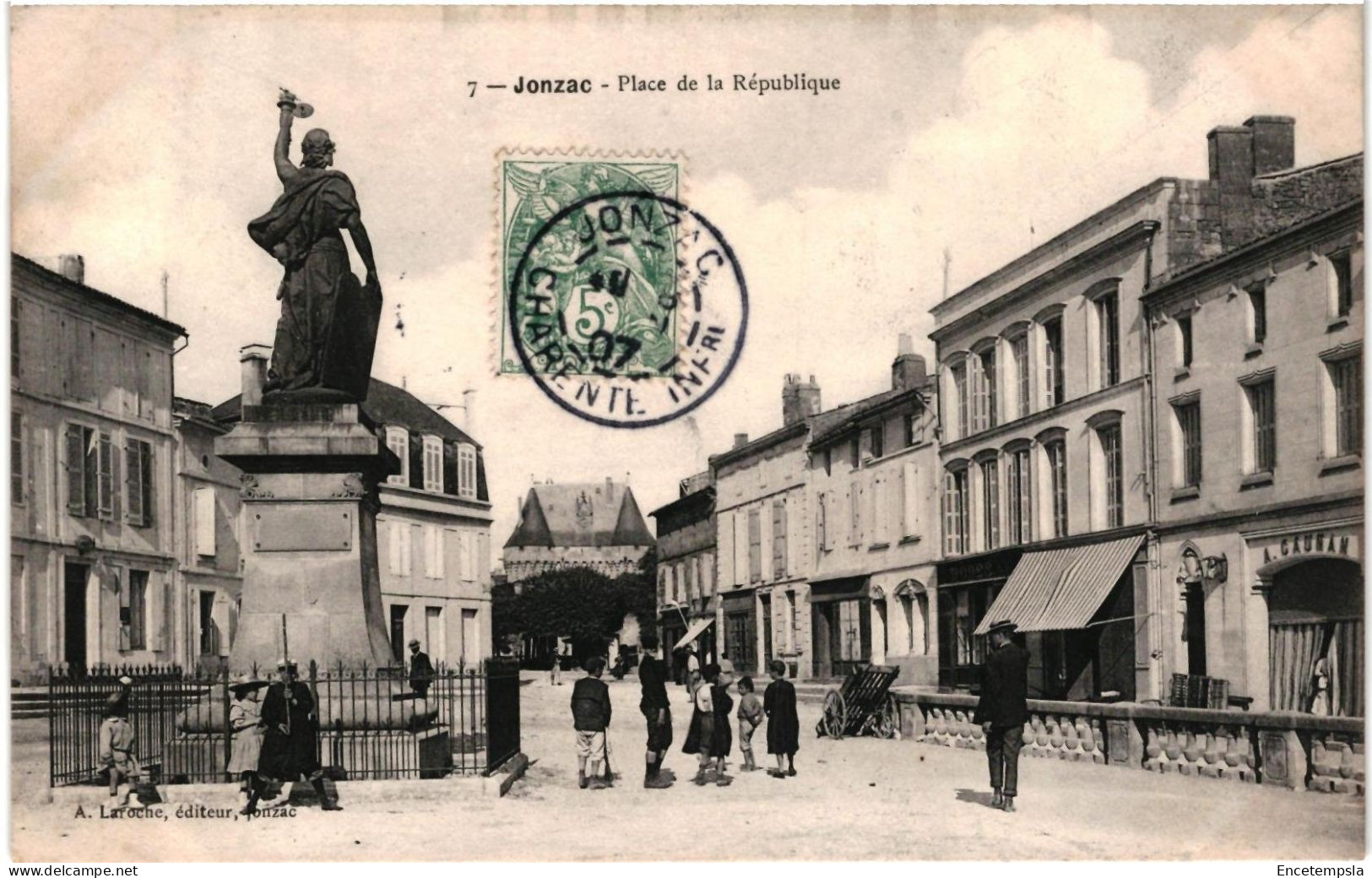 CPA  Carte Postale France Jonzac  Place de la République  1907  VM106485