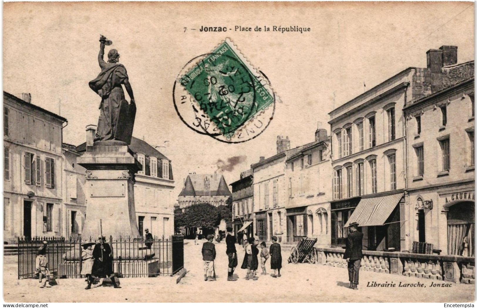 CPA  Carte Postale France Jonzac  Place de la République  1909  VM106486