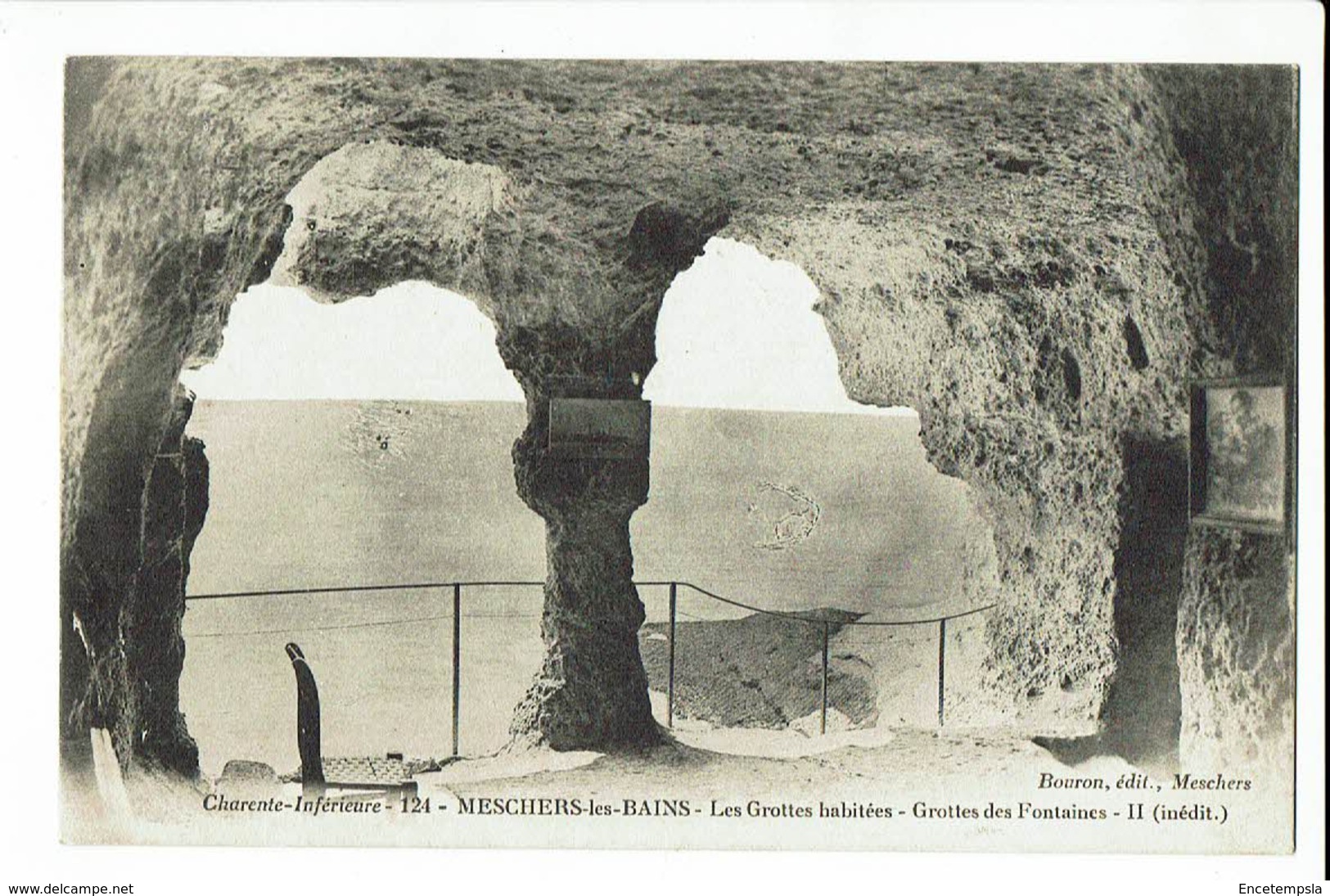 CPA Carte Postale - FRANCE - Meschers les Bains - Grottes habitées -  S 2458
