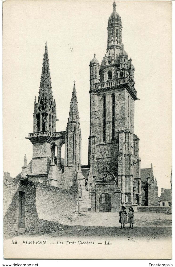 CPA - Carte postale - France - Pleyben - Les Trois Clochers  (CPV1121)