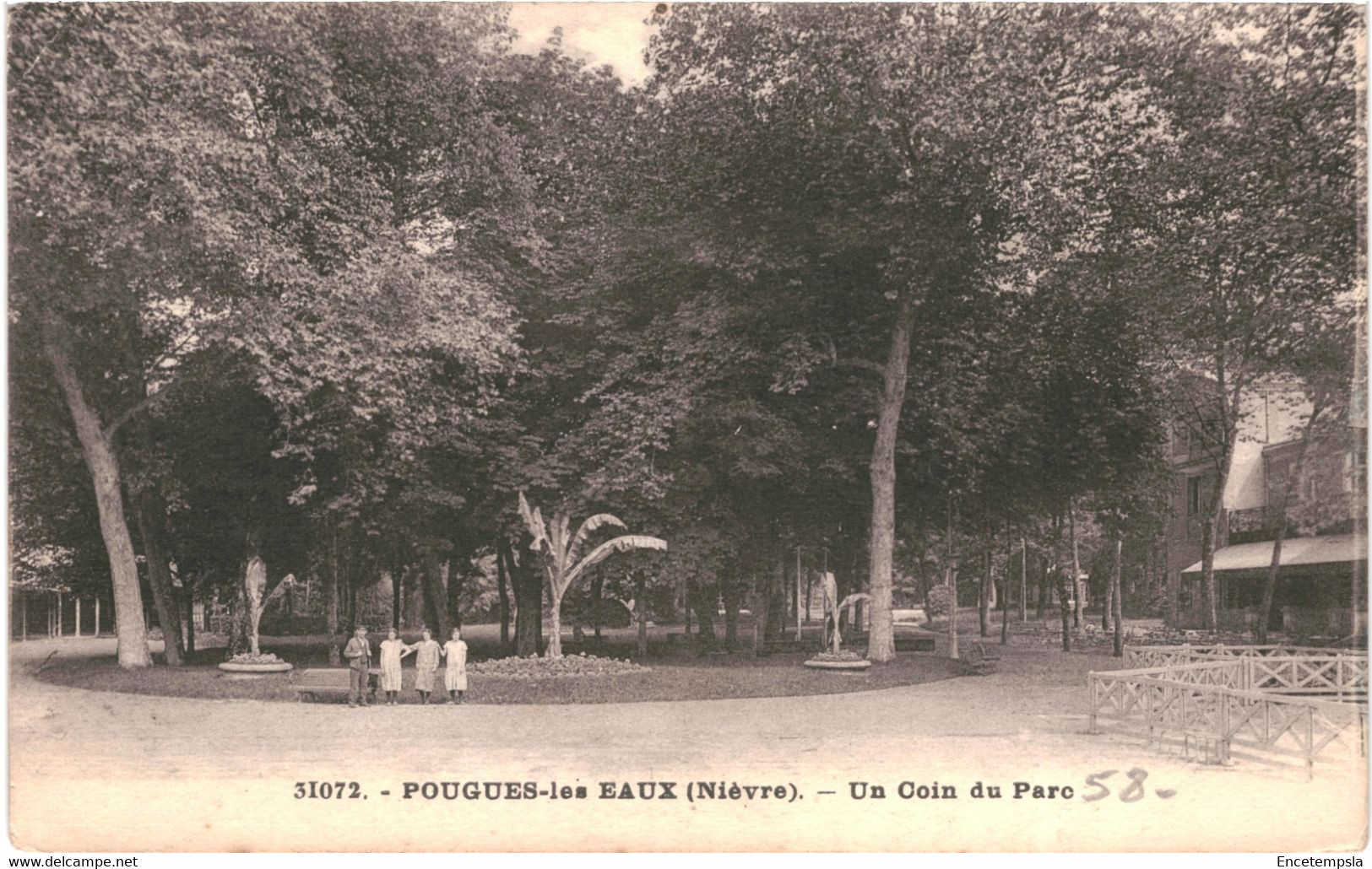 CPA Carte Postale France  Pougues les Eaux  Un coin du Parc VM56551