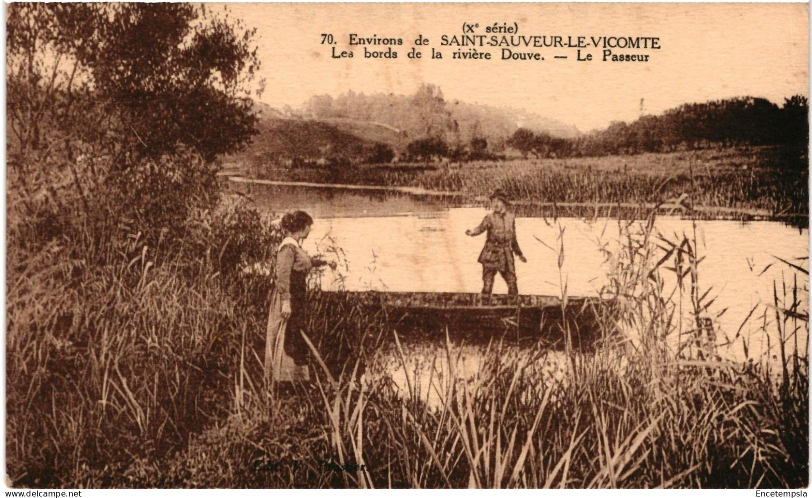 CPA  Carte Postale France Saint-Sauveur-le-Vicomte  Environs  Bords de la rivière Douve   Le Passeur  VM105693ok