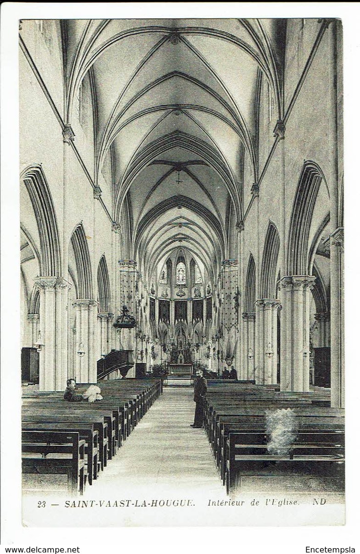 CPA Carte Postale - FRANCE - Saint Vaast La Hougue - Intérieur de l'Eglise  - S 2451