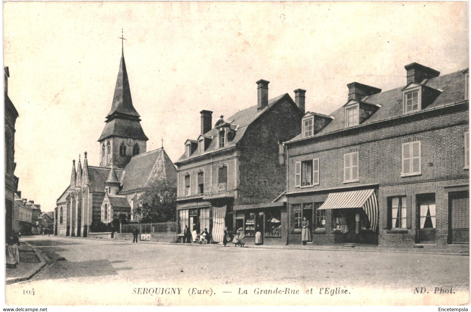 CPA Carte Postale France Serquigny La Grande Rue et l'Eglise VM60025ok