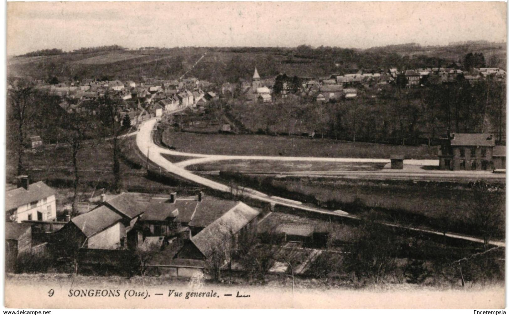 CPA  Carte Postale France  Songeons  Vue générale 1921 VM109391