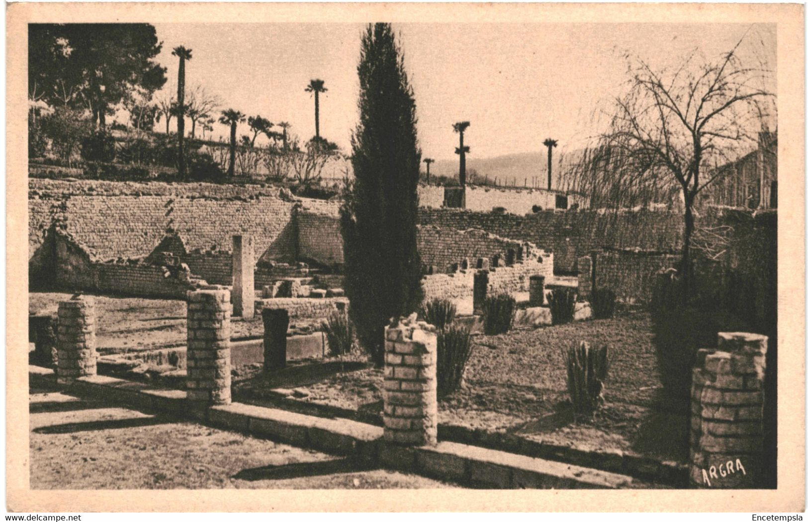 CPA  Carte postale France Vaison-la-Romaine La Maison des Messii VM64230