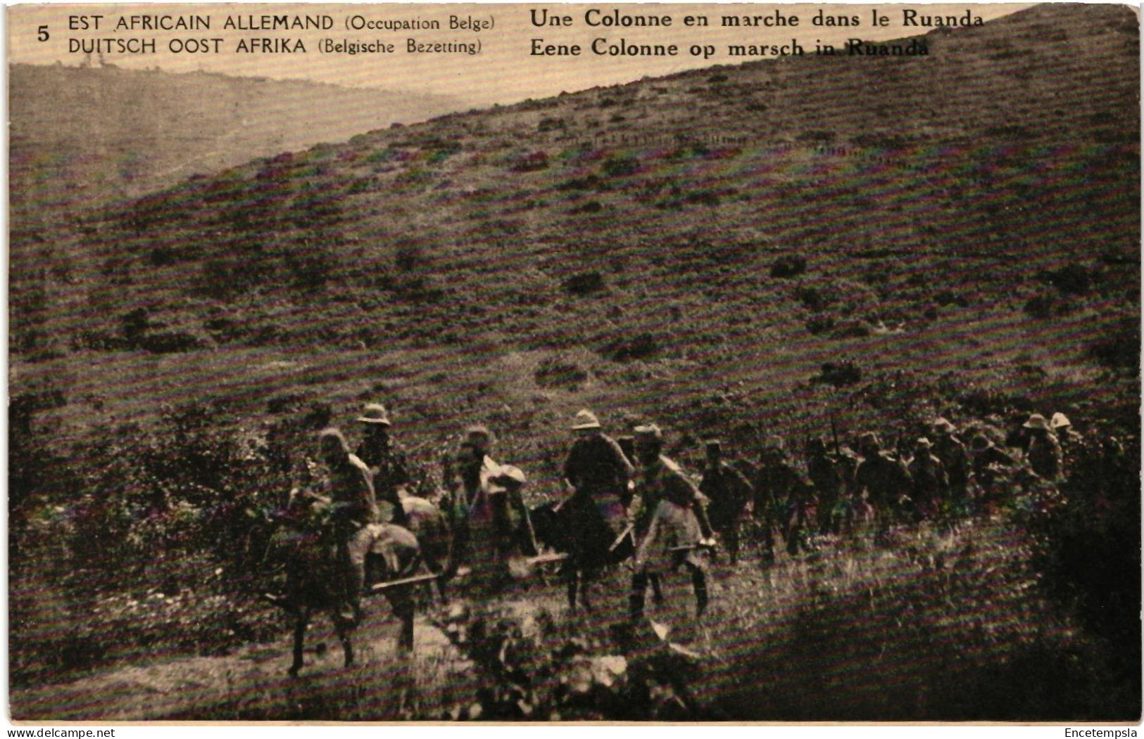 CPA Carte Postale  Ruanda Une colonne en marche dans le Ruanda 1916  VM99742ok