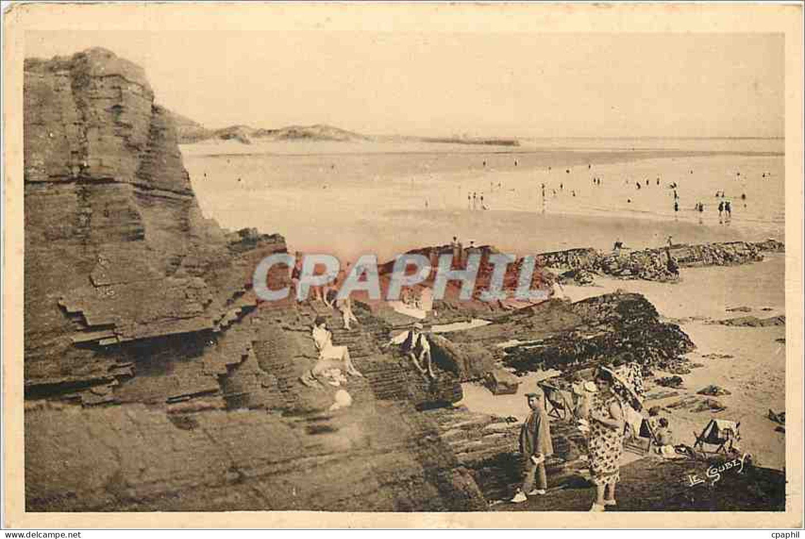 CPA Carteret Rochers et Plage a maree basse
