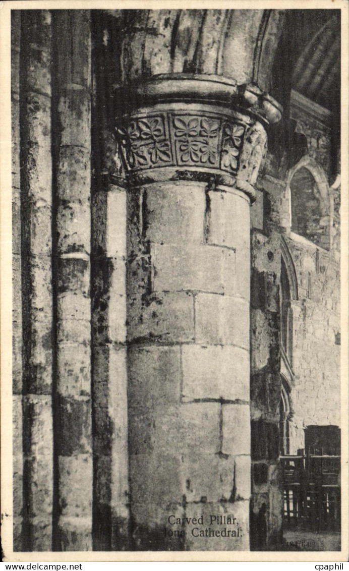 CPA Carved Pillar Iona Cathedral Irlande