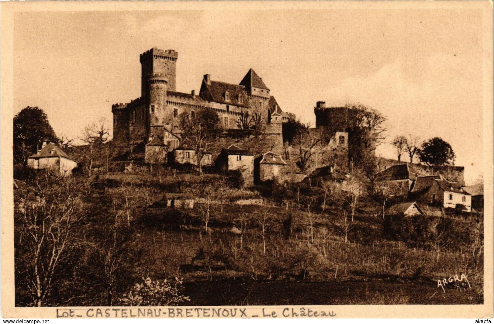 CPA CASTELNAU-de-BRETENOUX Le Chateau (686435)