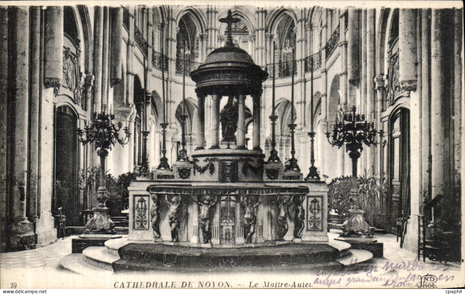 CPA Cathedrale De Noyon Le Maitre Autel