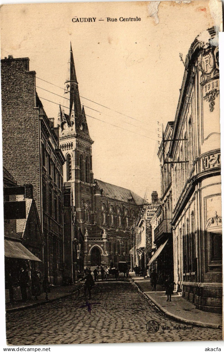 CPA CAUDRY - Rue centrale (190635)