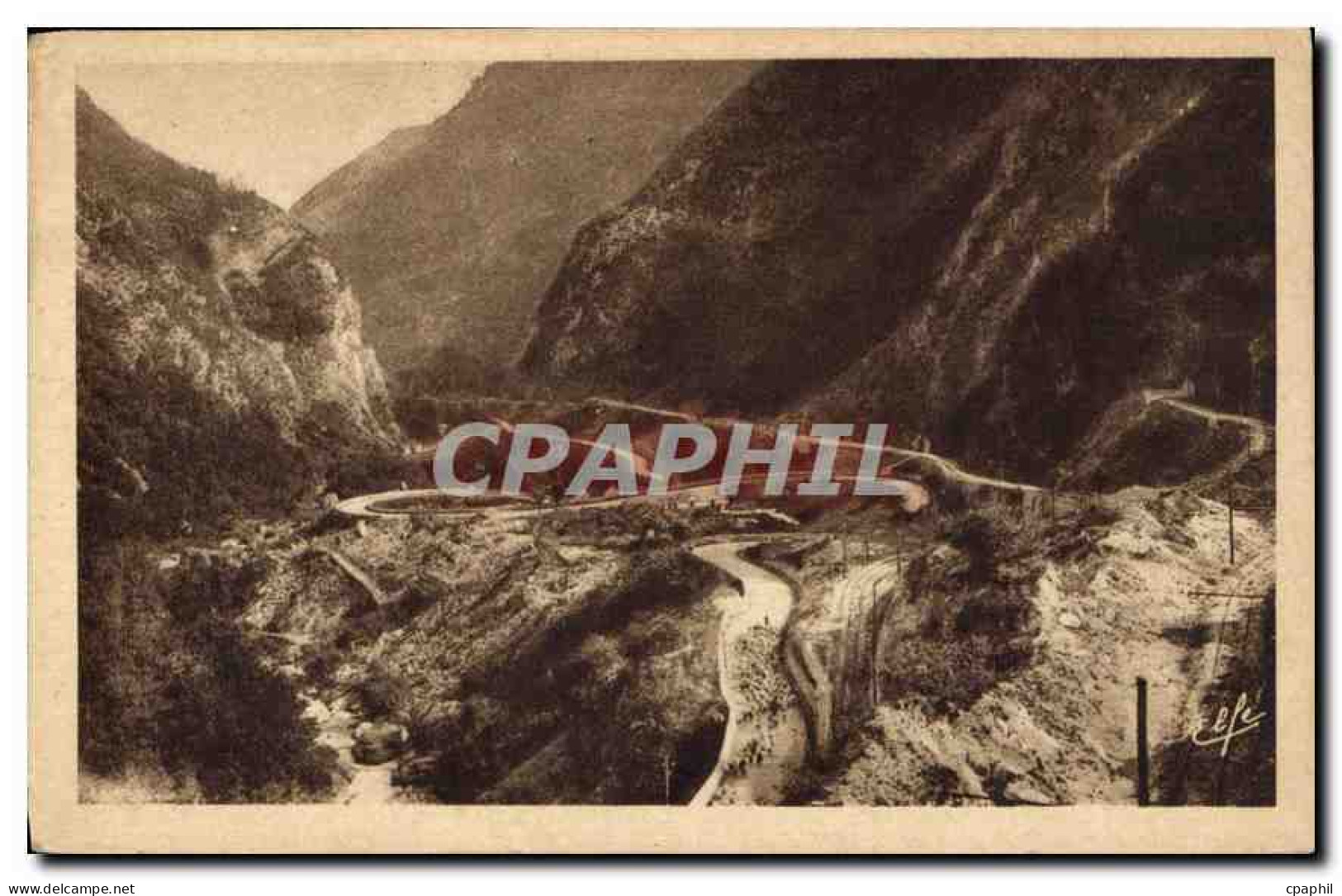 CPA Cauterets Route de Pierrefitte a Cauterets Le Colimacon