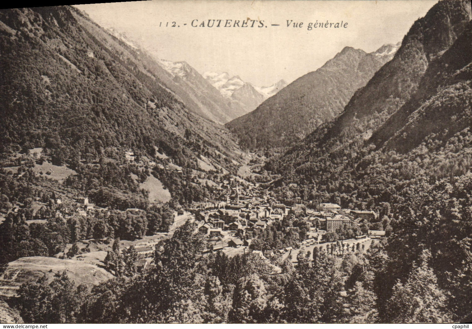 CPA Cauterets Vue generale