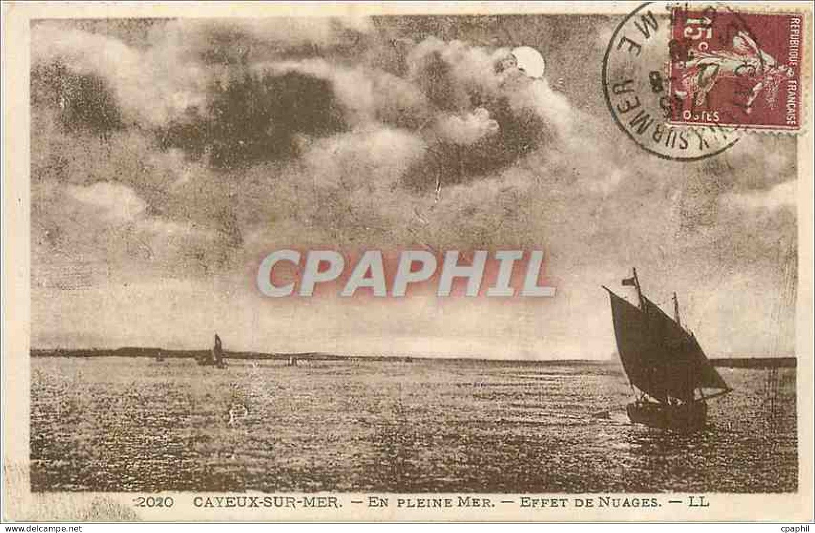 CPA Cayeux sur mer en pleine Mer effet de nuage Bateau