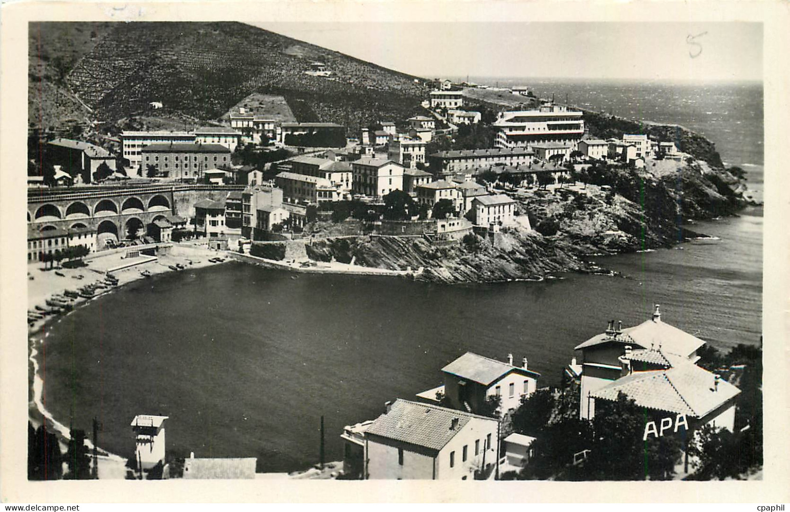 CPA Cerbere Pyr Or Plage et Cite Many