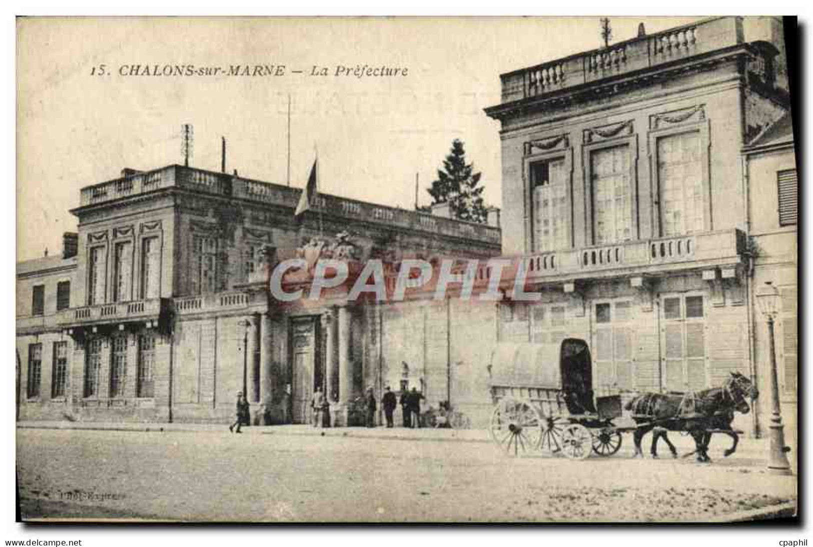 CPA Chalons Sur Marne La Prefecture Caleche Chevaux