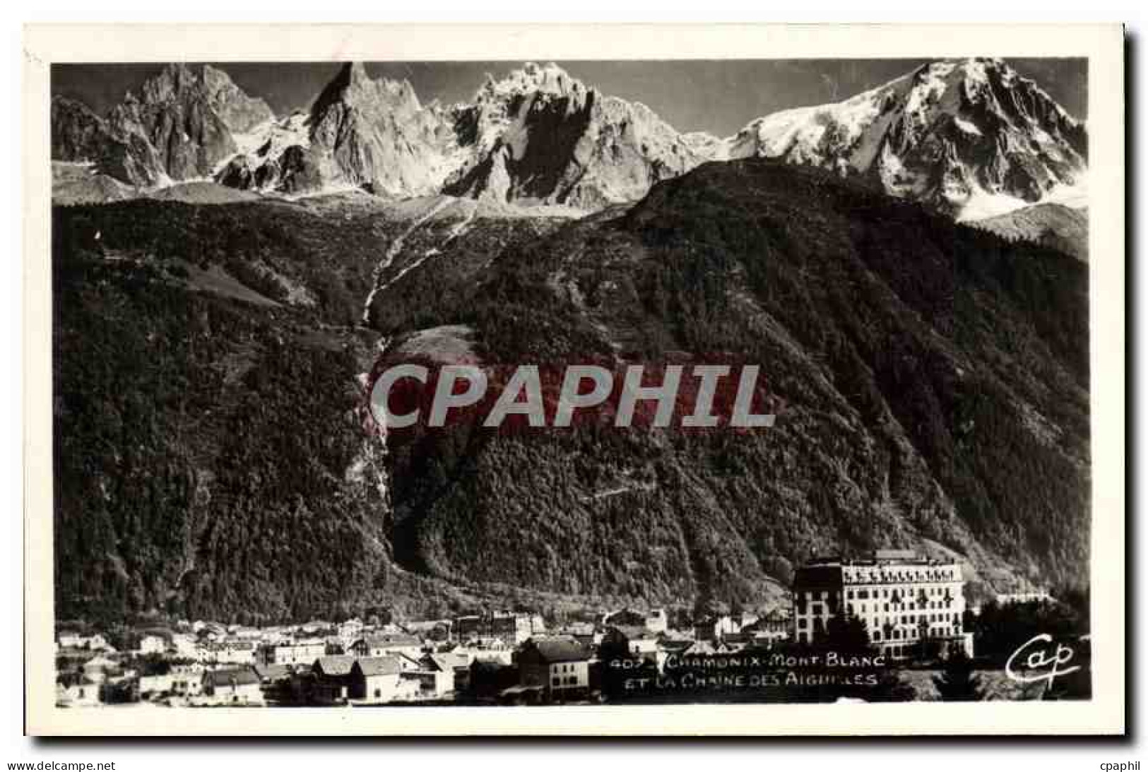 CPA Chamonix Mont Blanc et la Chaine des Aiguillles