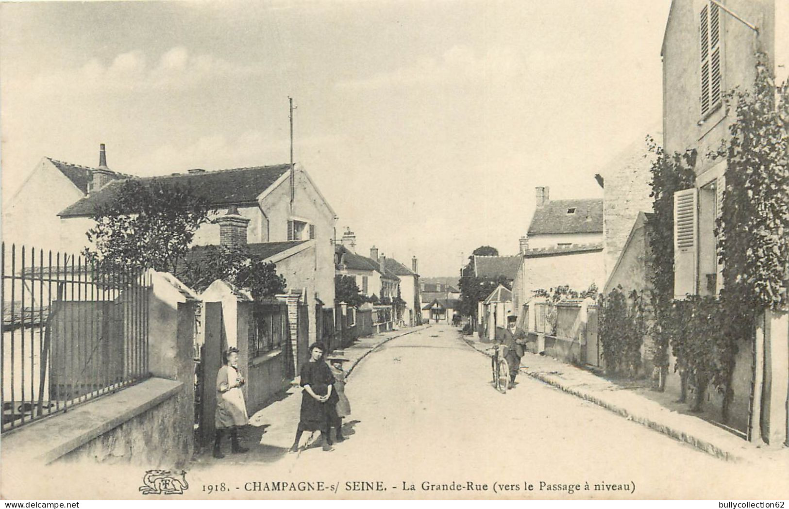 CPA Champagne sur Seine 77/93