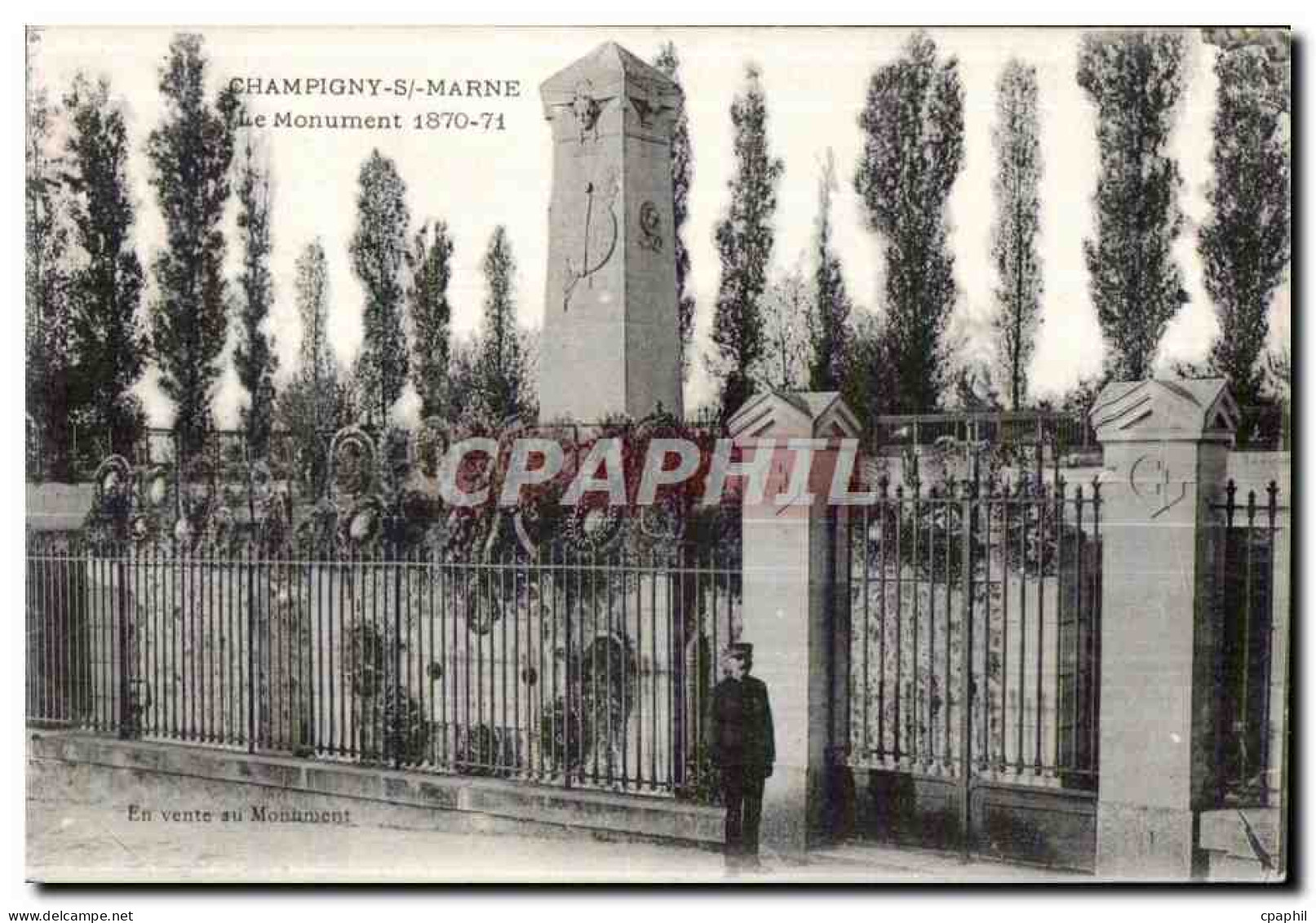 CPA Champigny S Marne Le Monument