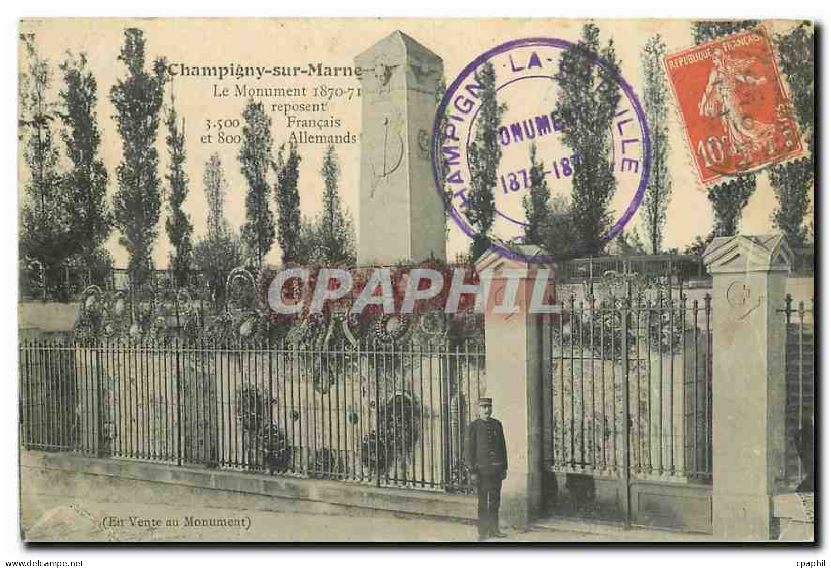 CPA Champigny sur Marne Le Monument reposent Francais  Militaria