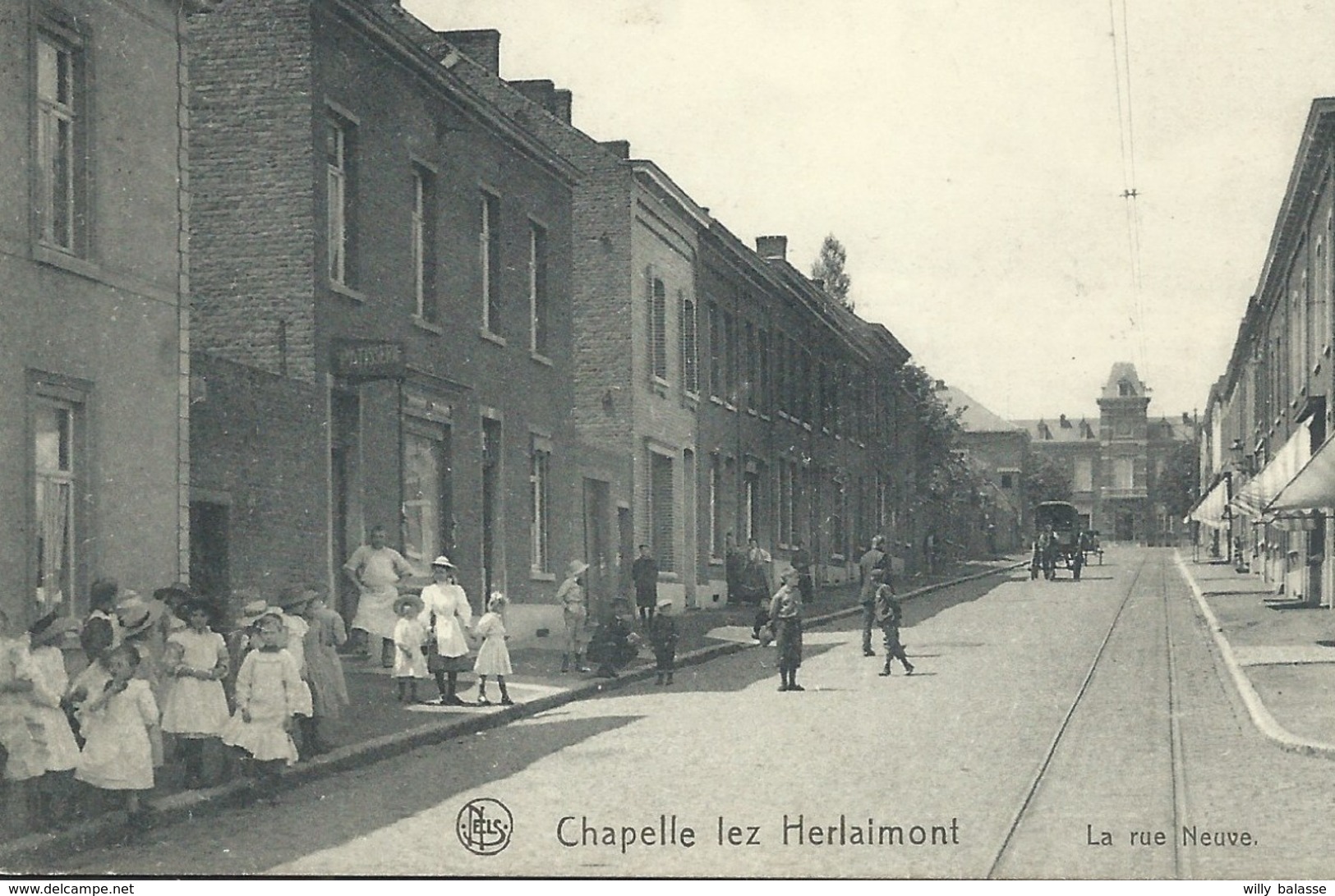 +++ CPA - CHAPELLE LEZ HERLAIMONT - La rue Neuve - Nels - Carte Animée    //