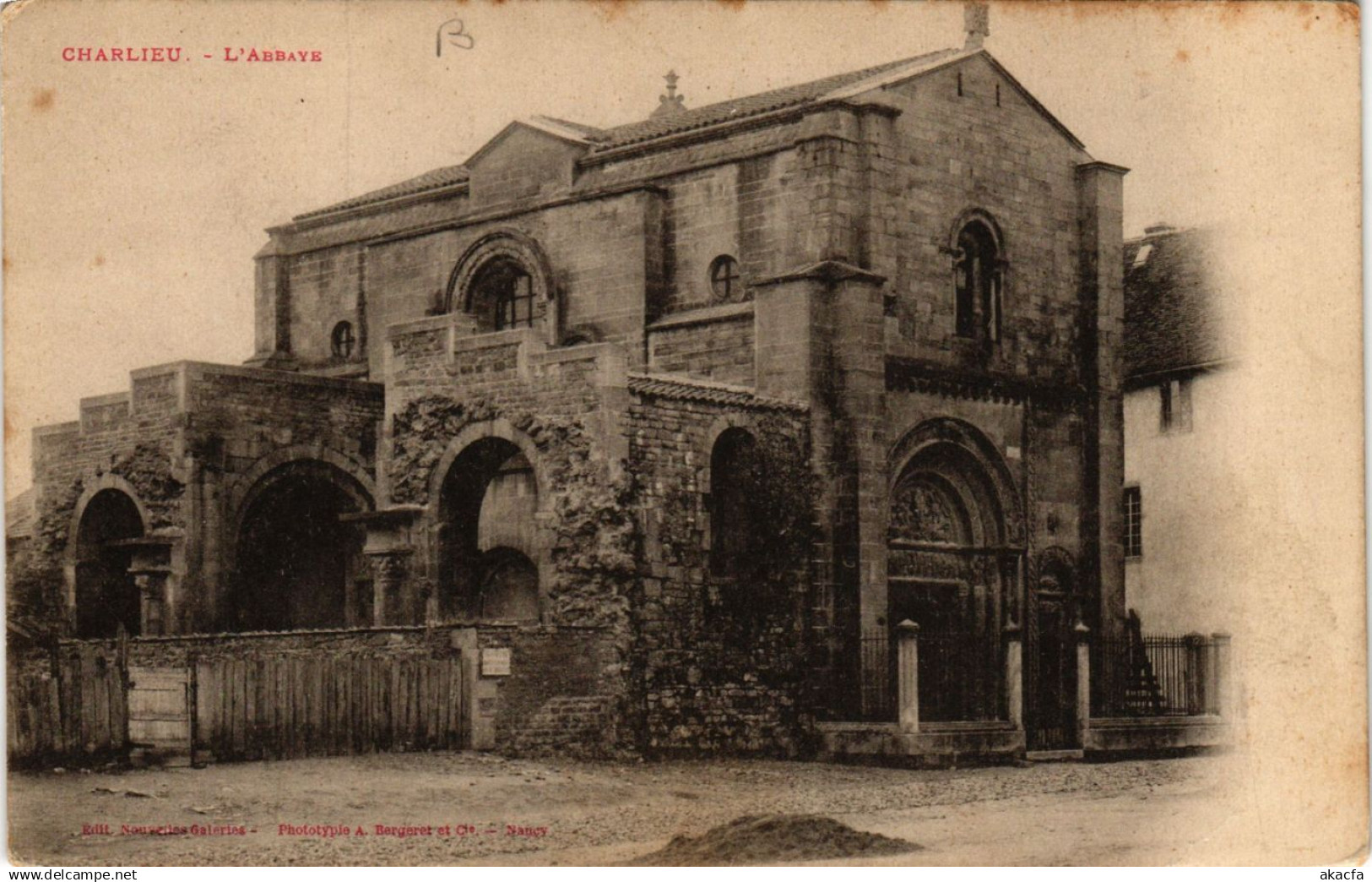 CPA CHARLIEU - L'Abbaye (359840)