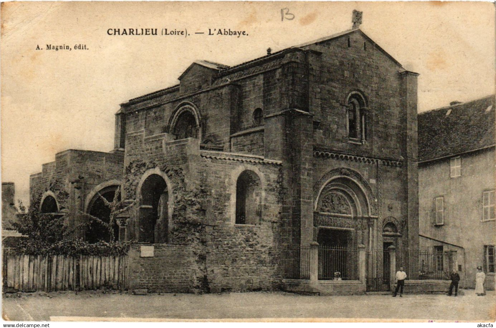 CPA CHARLIEU - L'Abbaye (359848)