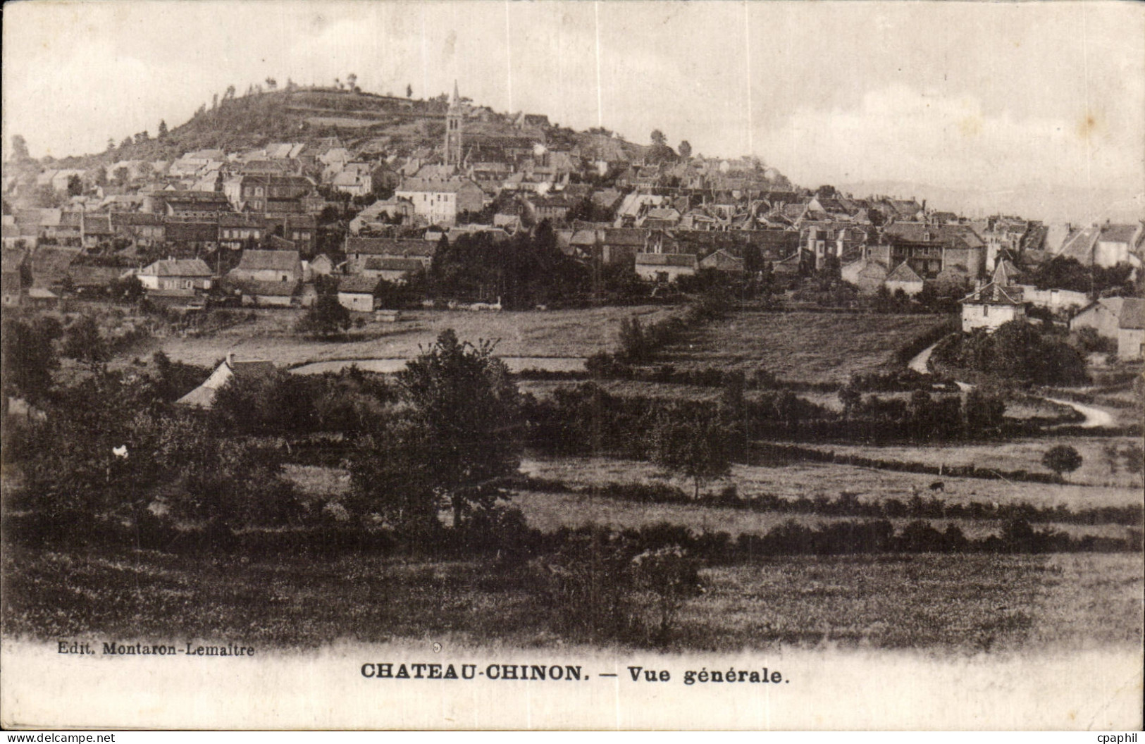 CPA Chateau Chinon Vue generale