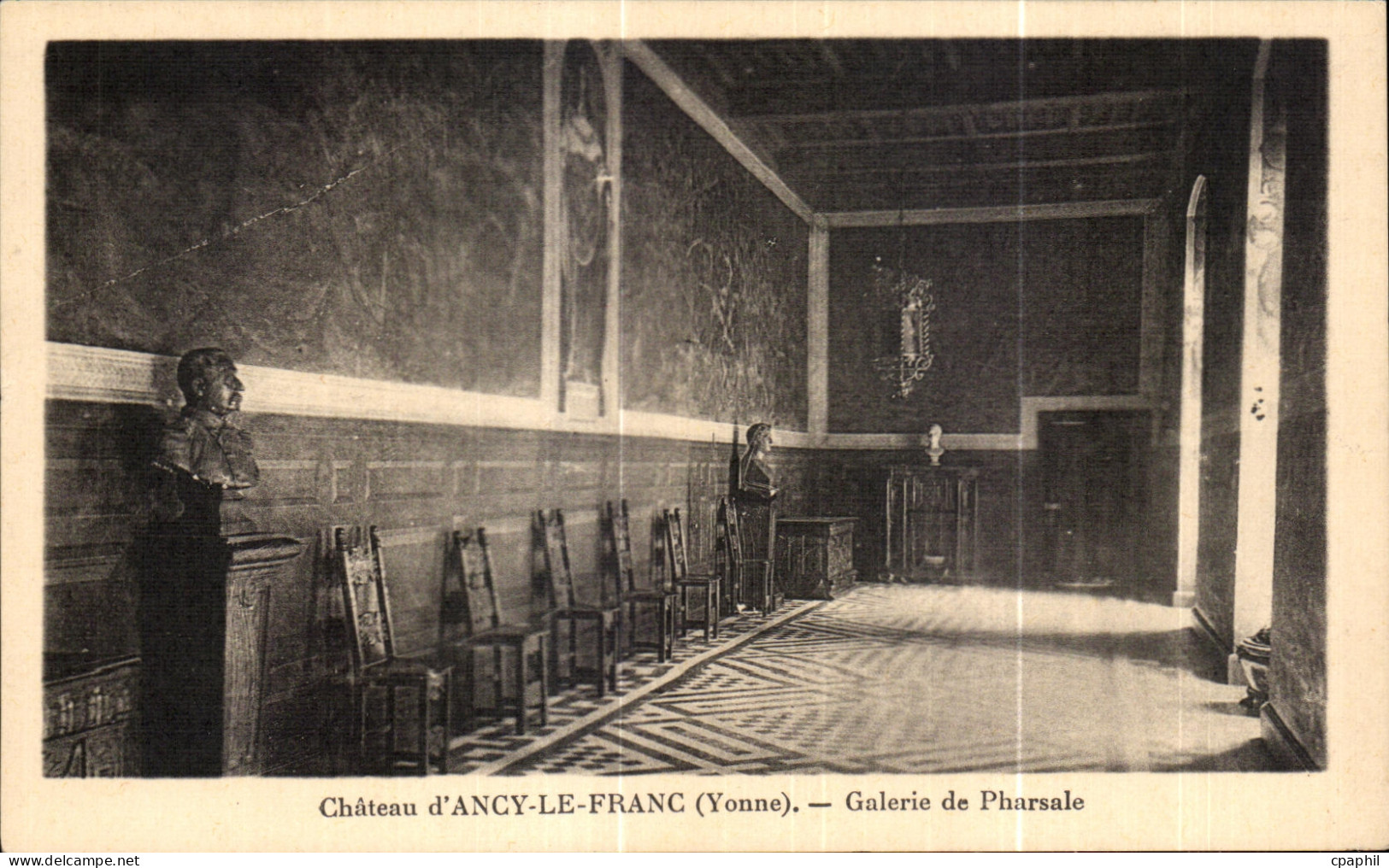 CPA Chateau d Ancy le Franc Galerie de Pharsale