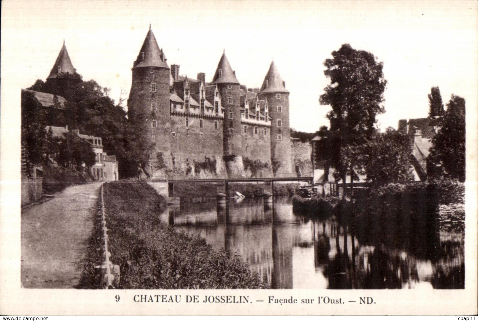 CPA Chateau De Josselin Facade sur I Oust