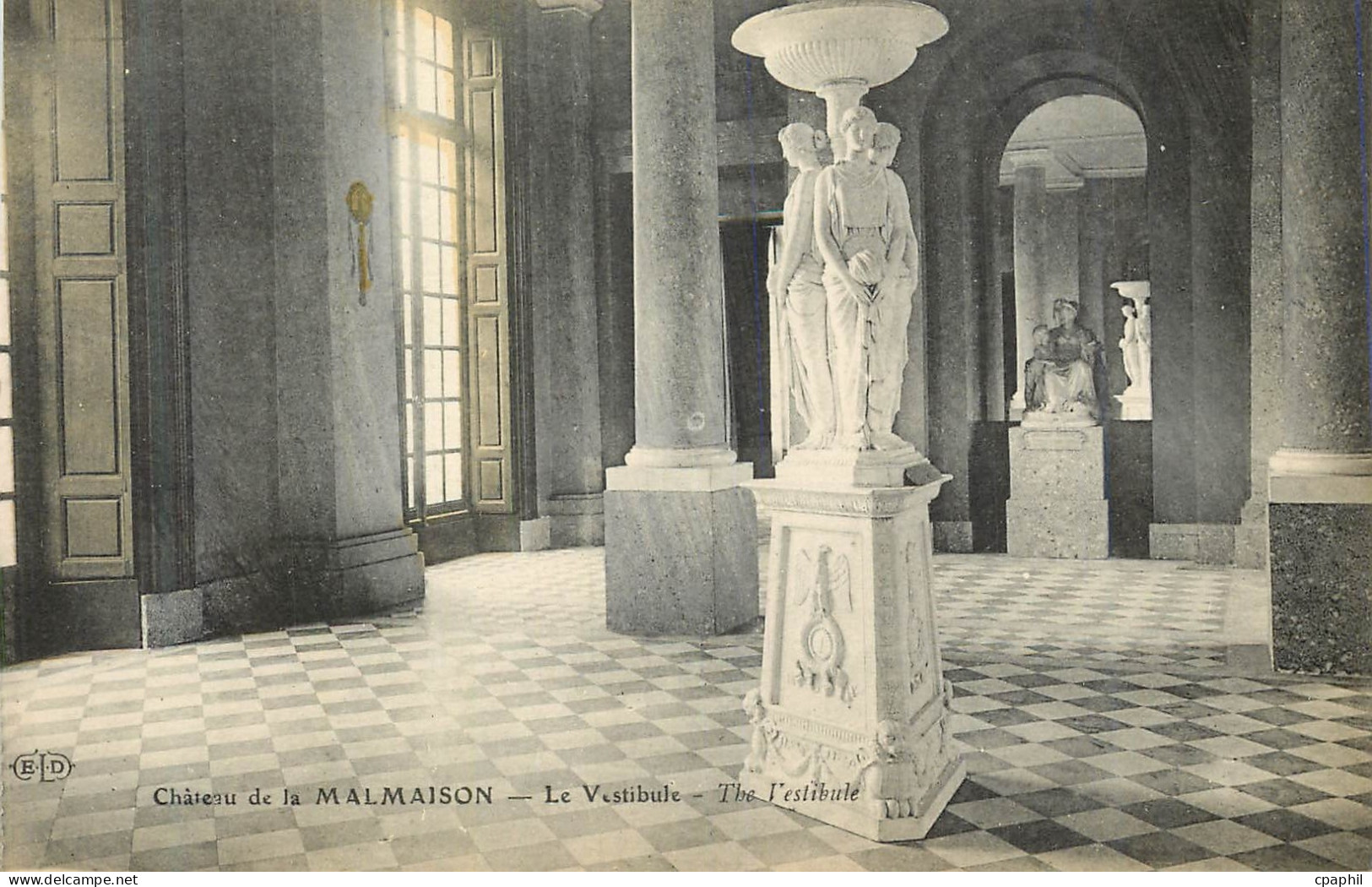 CPA Chateau de la Malmaison le Vestibule