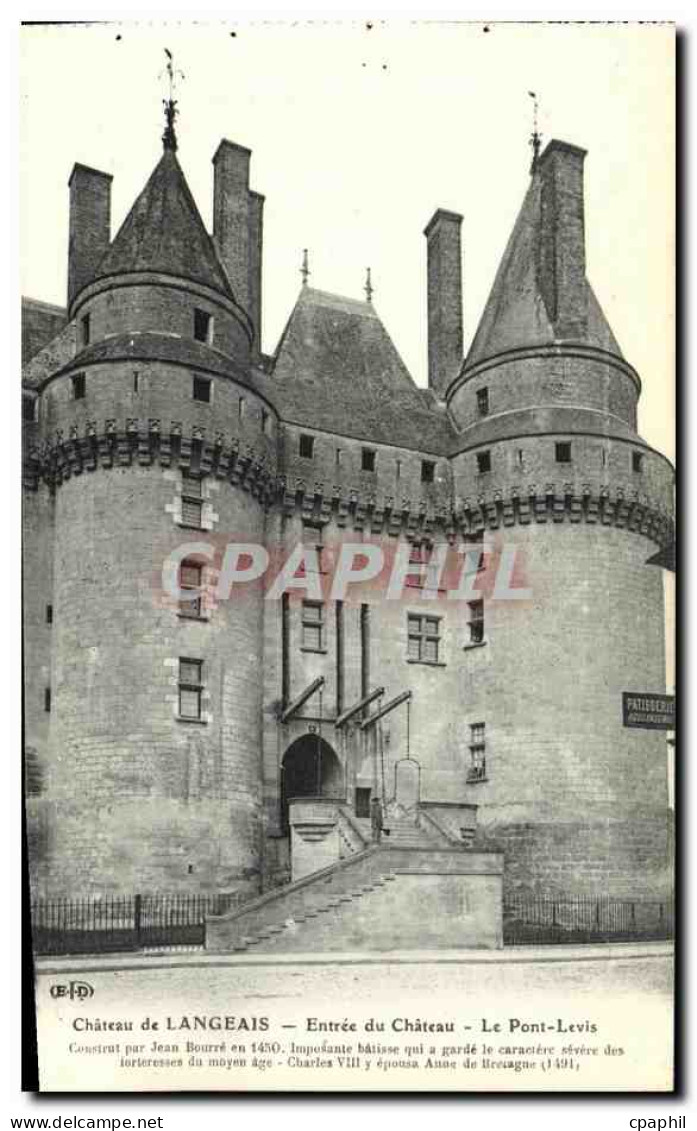 CPA Chateau de Langeais Entree du Chateau Le Pont Levis