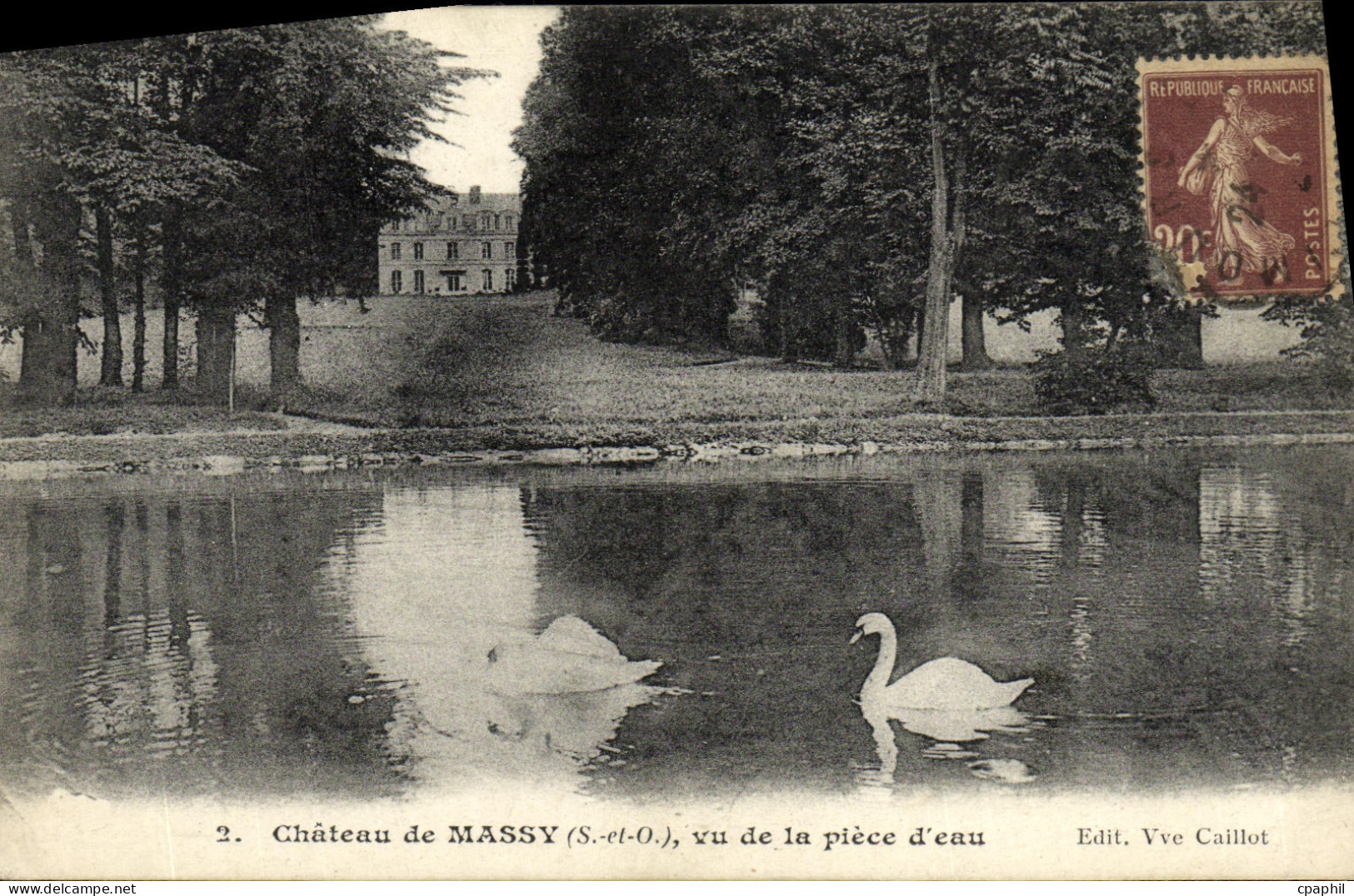 CPA Chateau De Massy Vu de la Piece d eau Cygnes