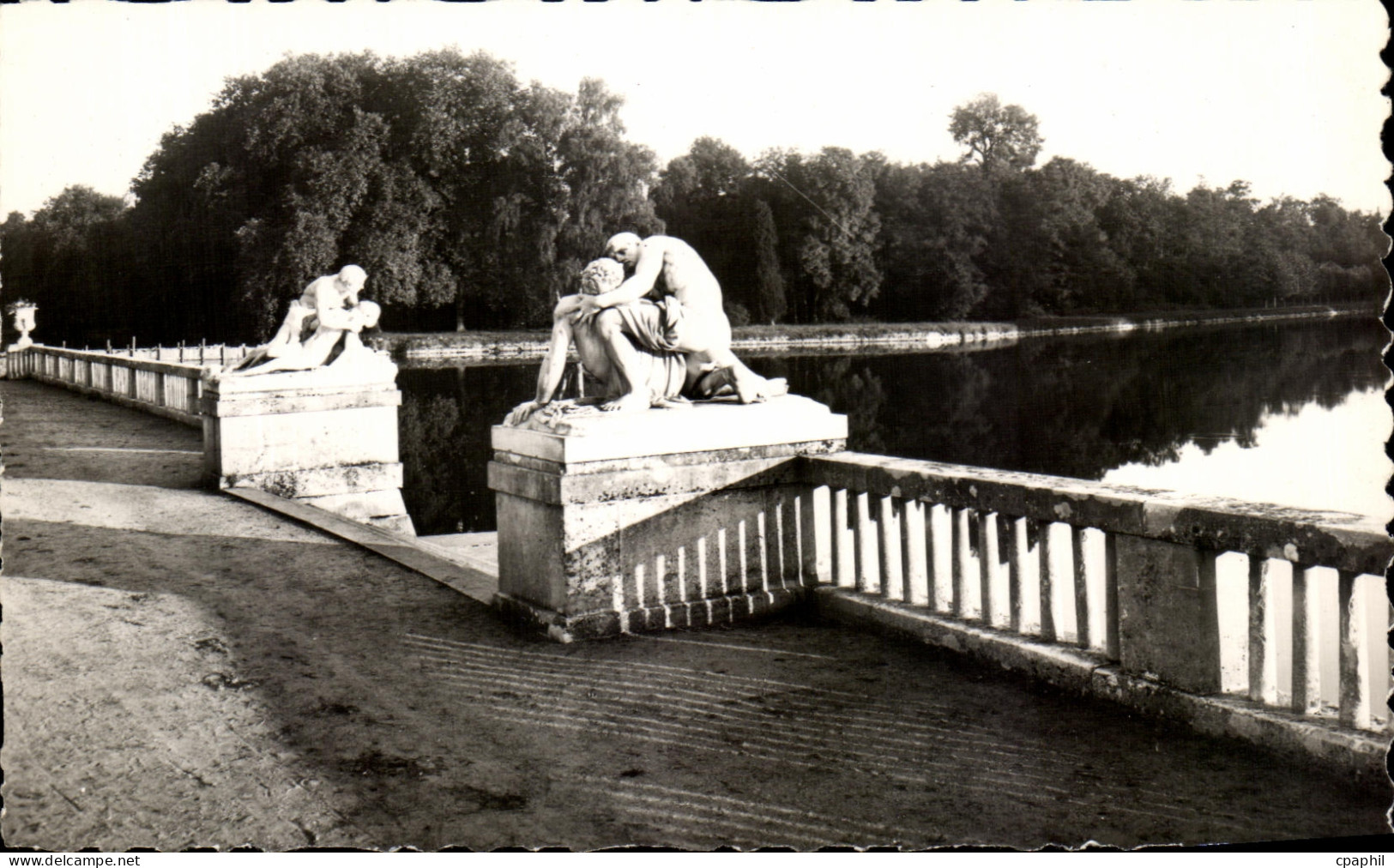 CPA Chateau De Rambouillet L'Embarcadere