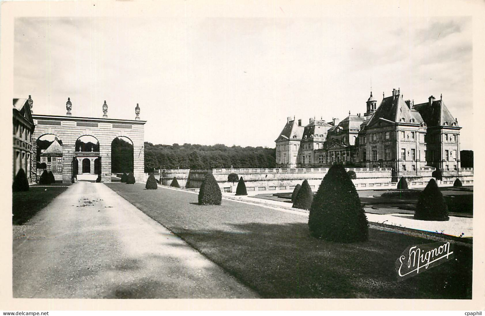 CPA Chateau de Vaux le Vicomte S et M Les Arcades