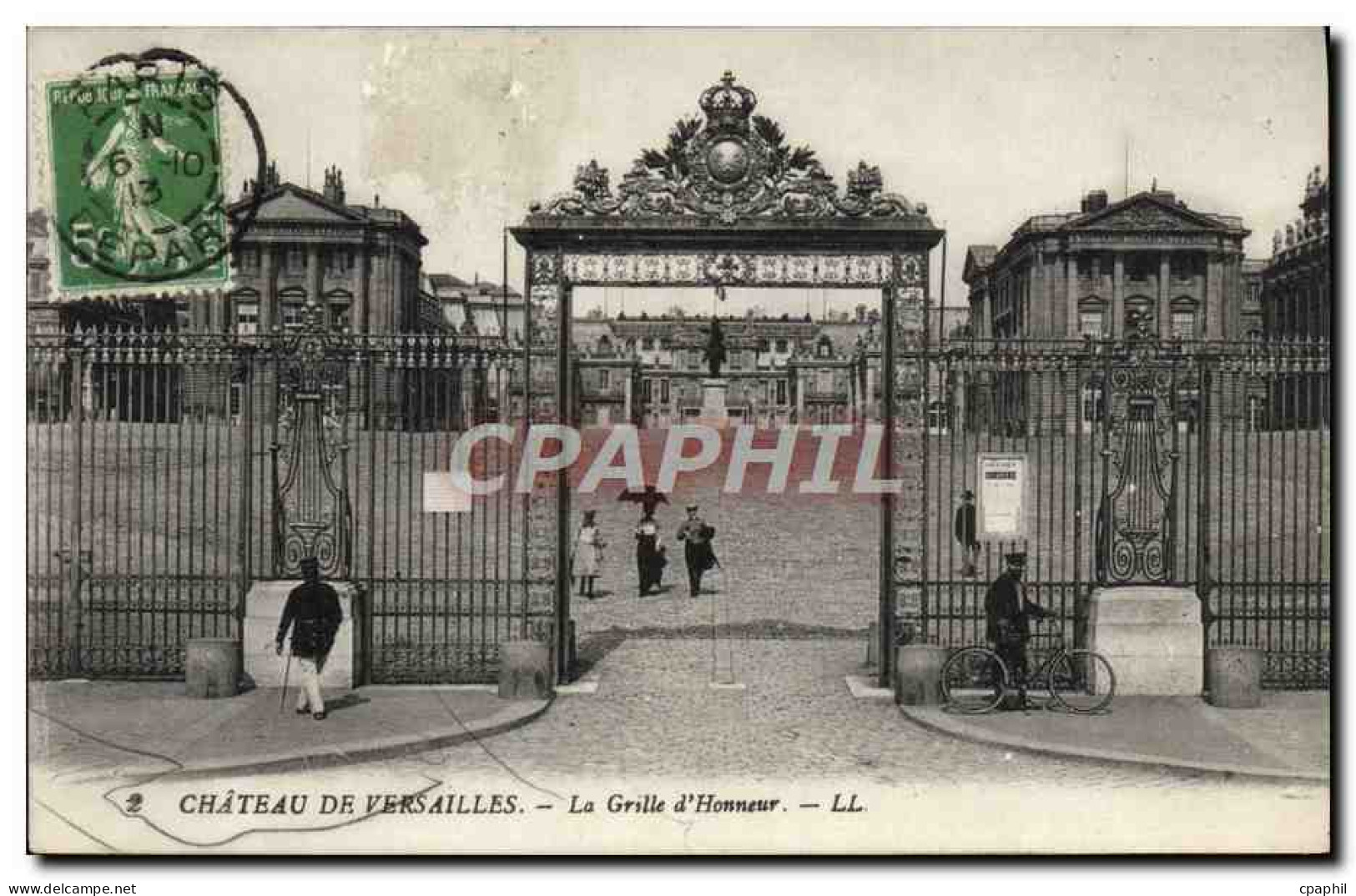 CPA Chateau De Versailles La Grille D'Honneur