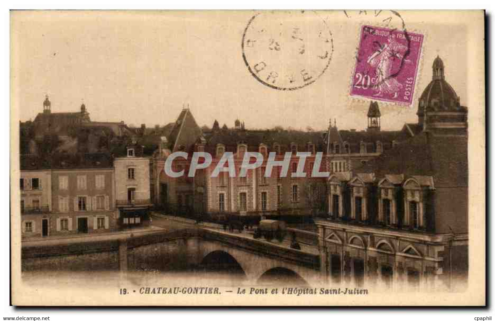 CPA Chateau Gontier Le Pont et l Hopital Saint Julien