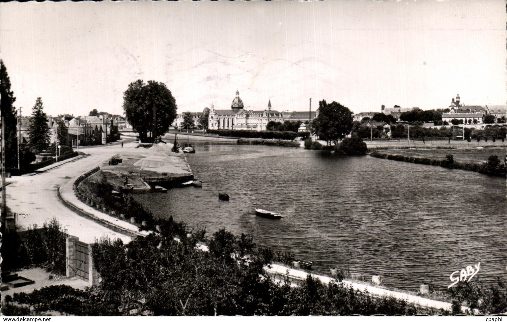 CPA Chateau Gontier Le Port sur la Mayenne