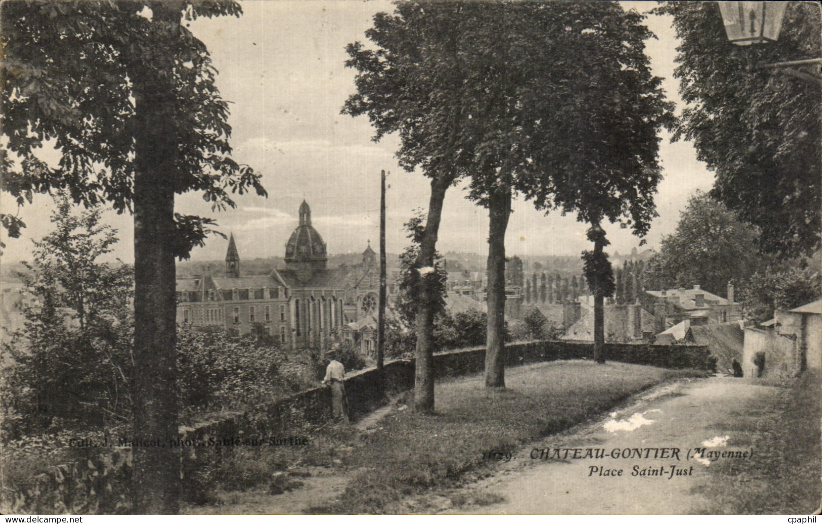 CPA Chateau Gontier Place Saint Just