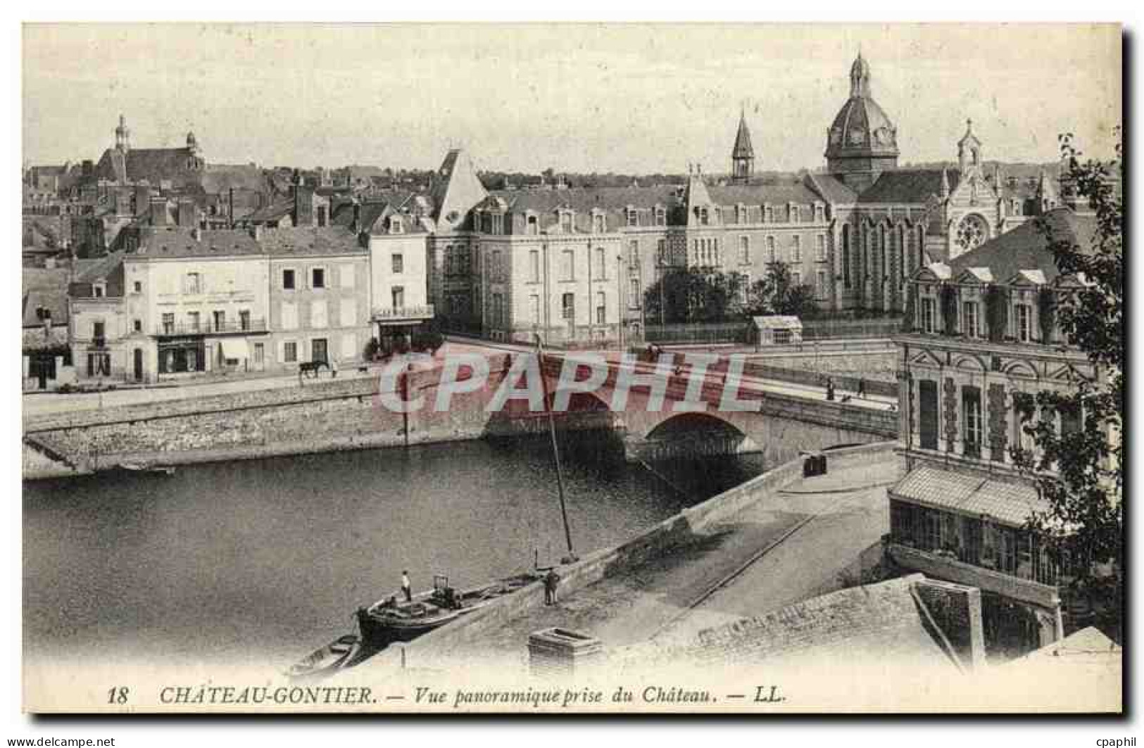 CPA Chateau Gontier Vue Panoramique prise du Chateau