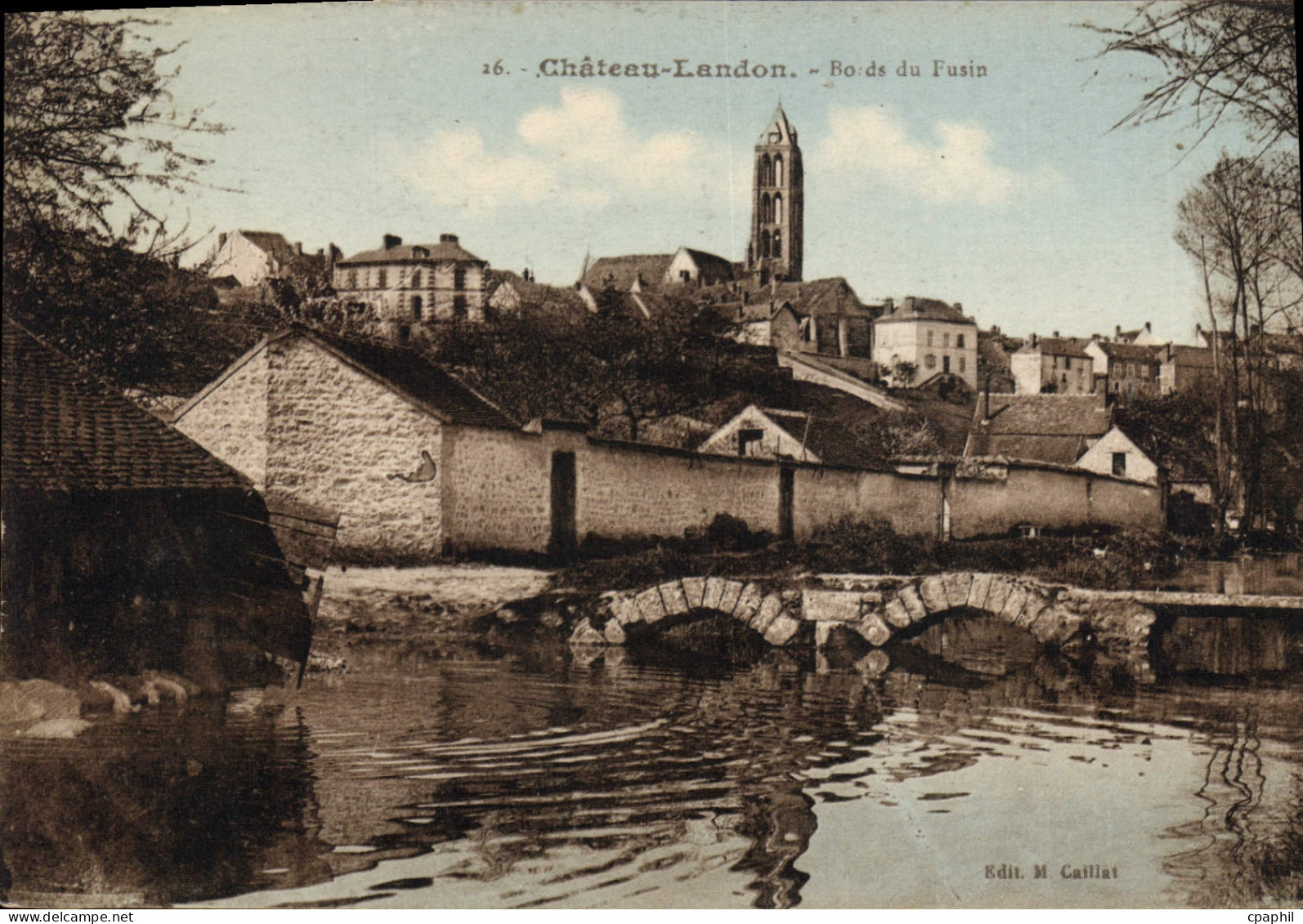 CPA Chateau Landon Bords Du Fusin