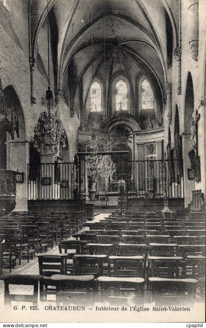 CPA Chateaudun Interieur de l'Eglise Saint Valerien
