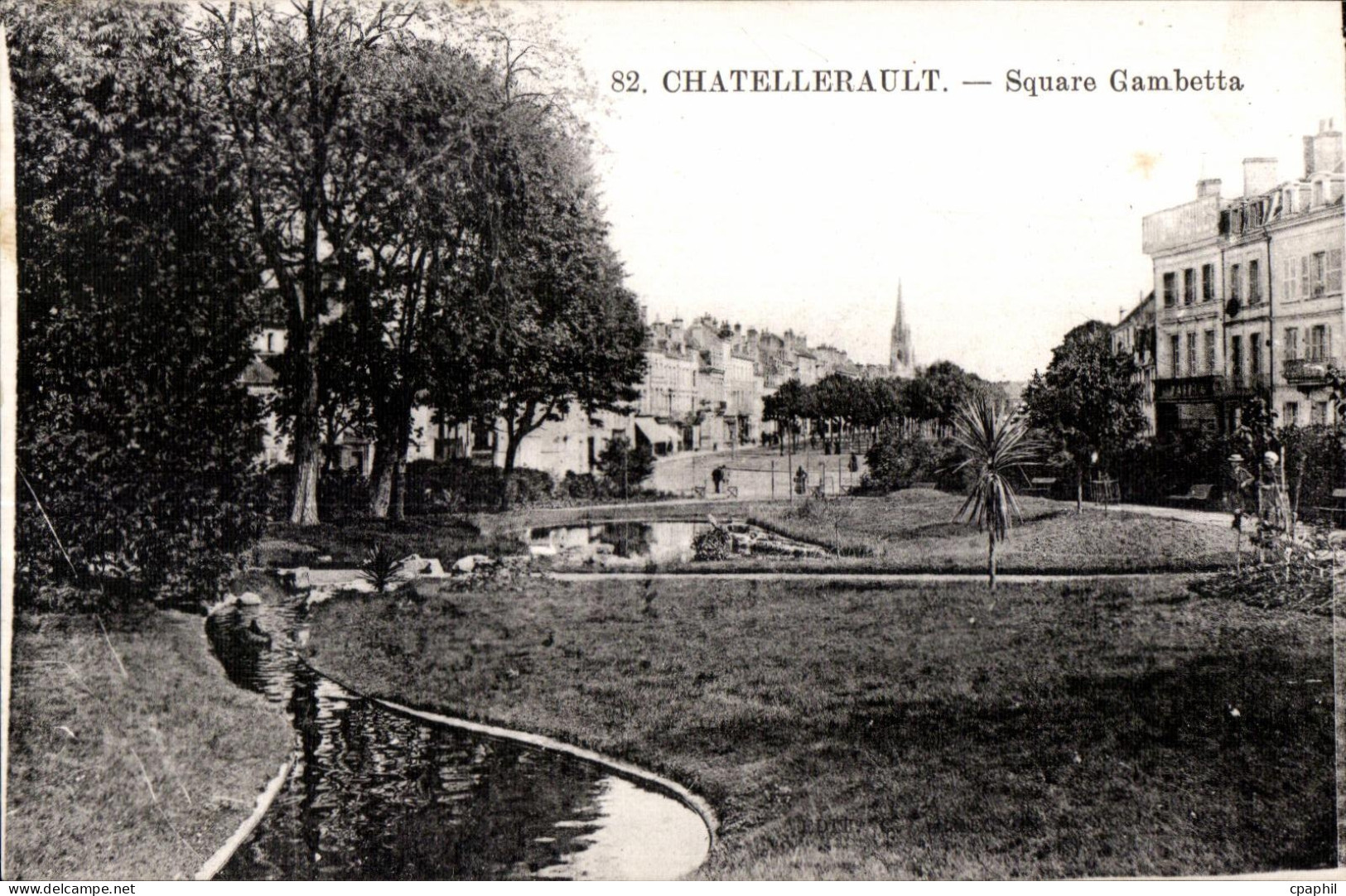 CPA Chatellerault Square Gambetta