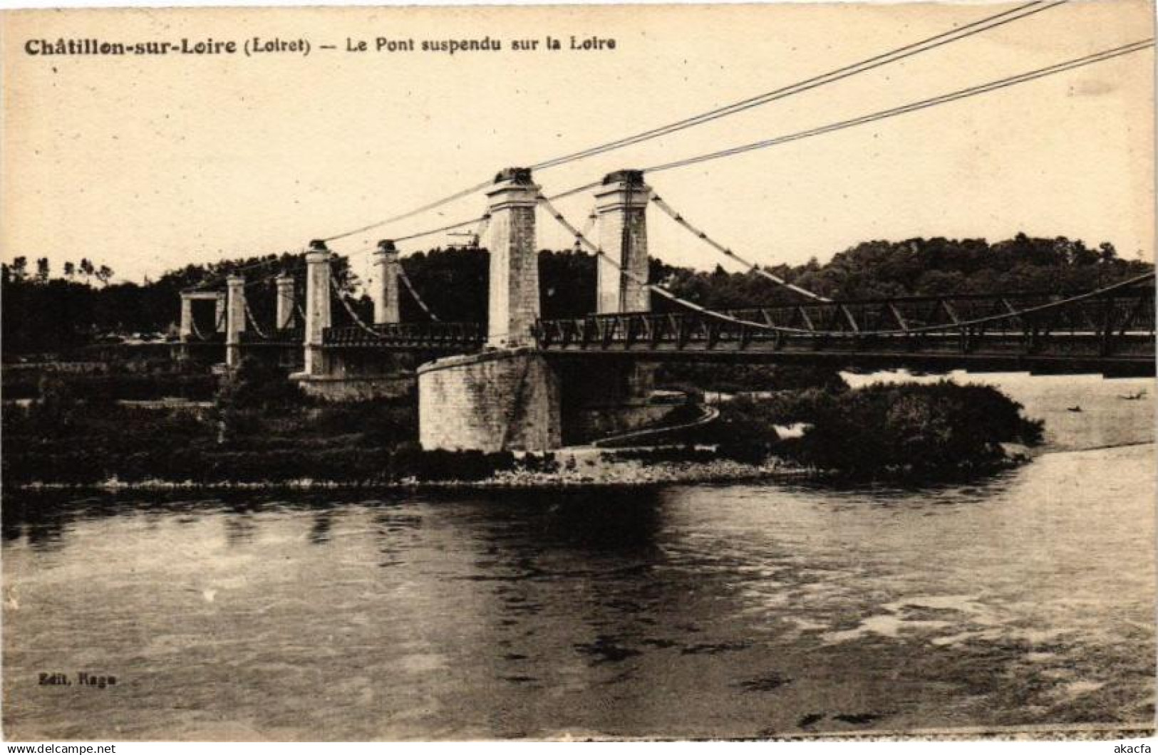 CPA CHATILLON-sur-LOIRE - Le Pont suspendu sur la Loire (228131)
