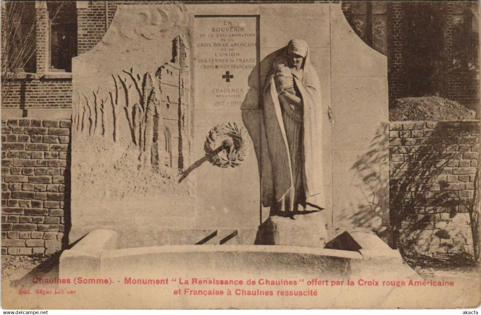 CPA CHAULNES Monument aux Morts (19125)