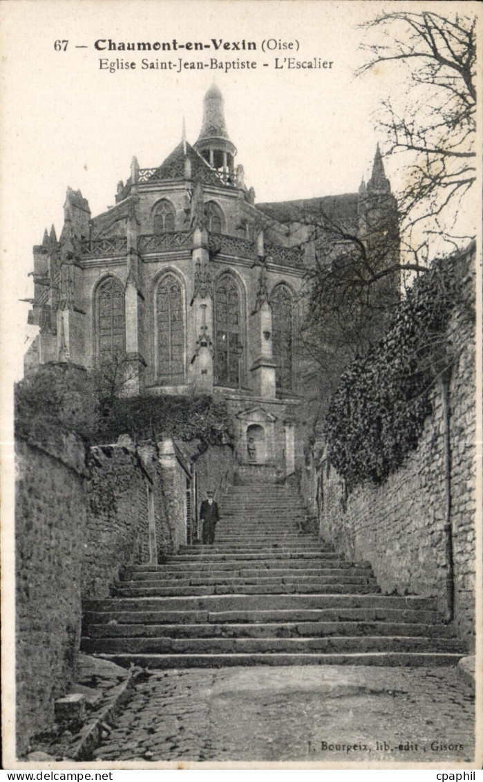 CPA Chaumont en Vexin Eglise Saint Jean Baptiste L Escalier