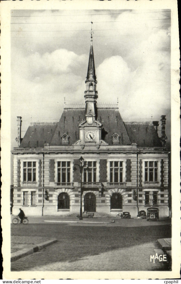 CPA Chauny Aisne l'Hotel de Ville