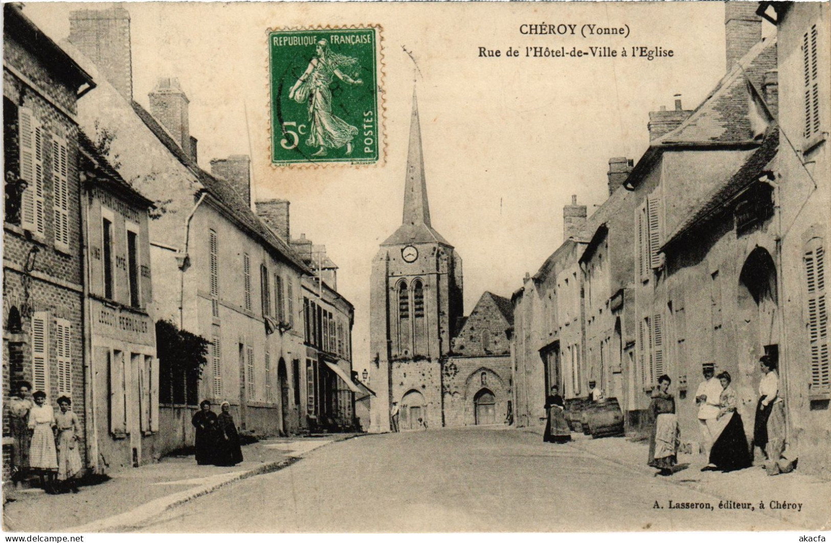 CPA Cheroy Rue de l'Hotel de Ville a l'Eglise FRANCE (1451593)